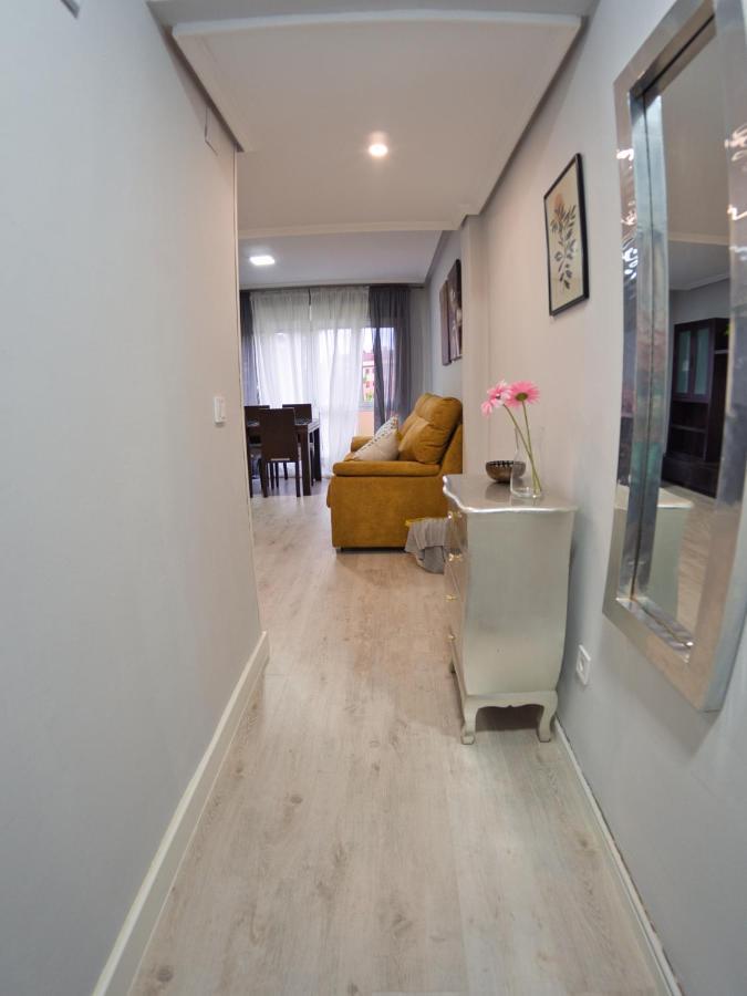 Bonito Piso Villafria โอเบียโด ภายนอก รูปภาพ